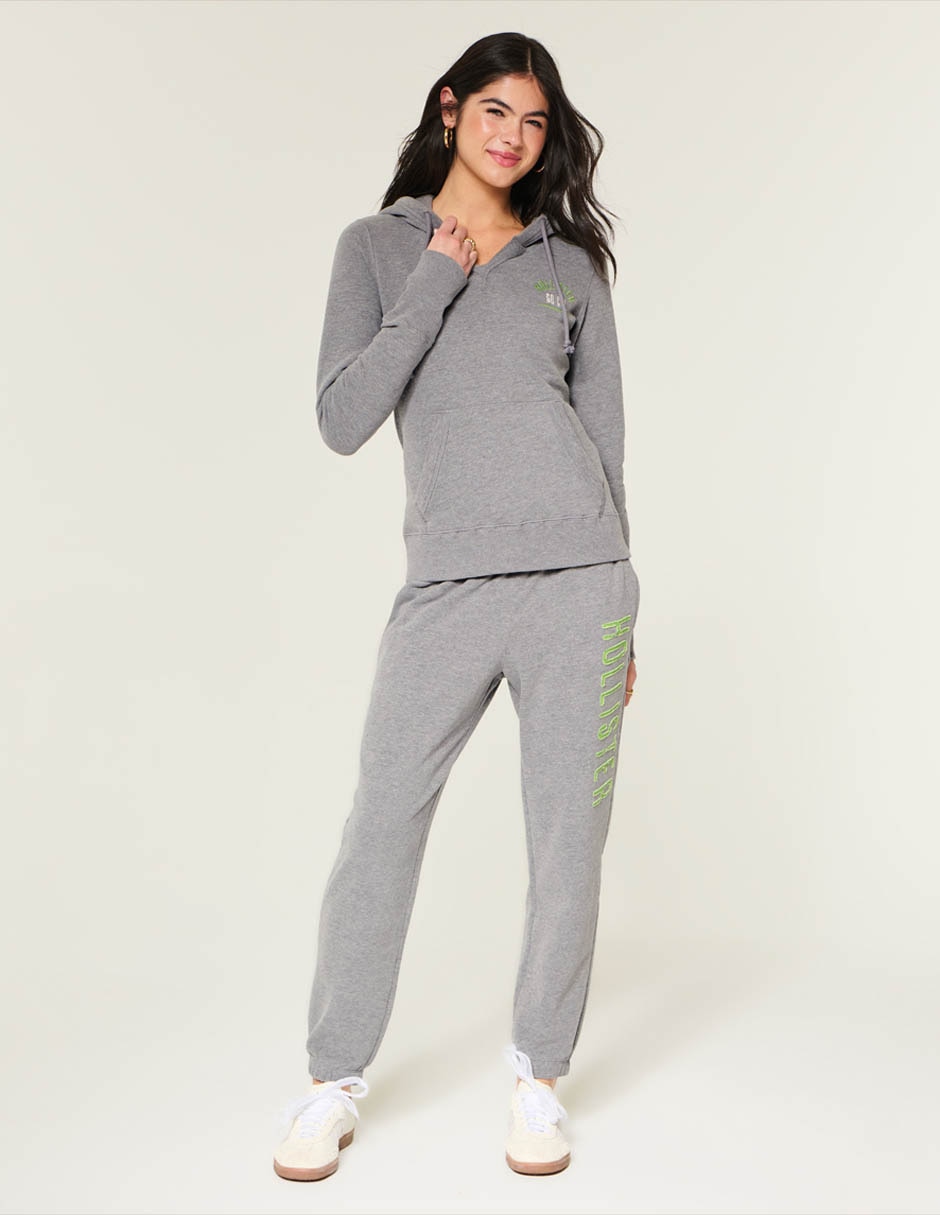 Sudadera con capucha y bolsa para mujer 3