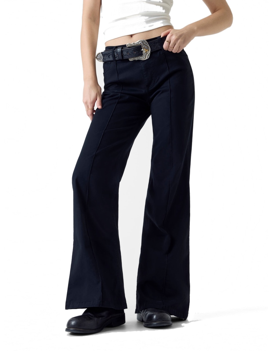Jeans flare a la cintura alta para mujer Jeans flare a la cintura alta para mujer
