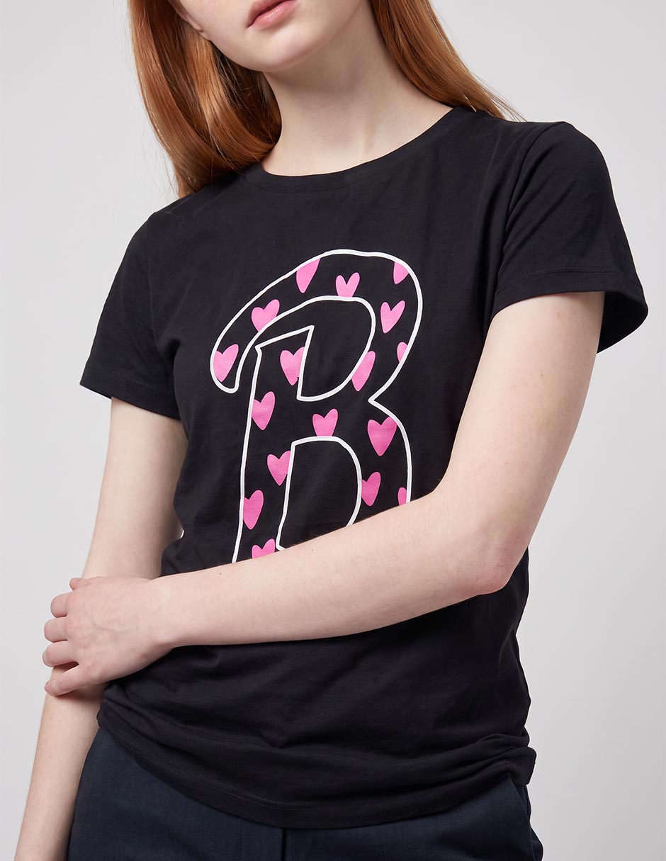 Playera manga corta barbie cuello redondo para mujer 2