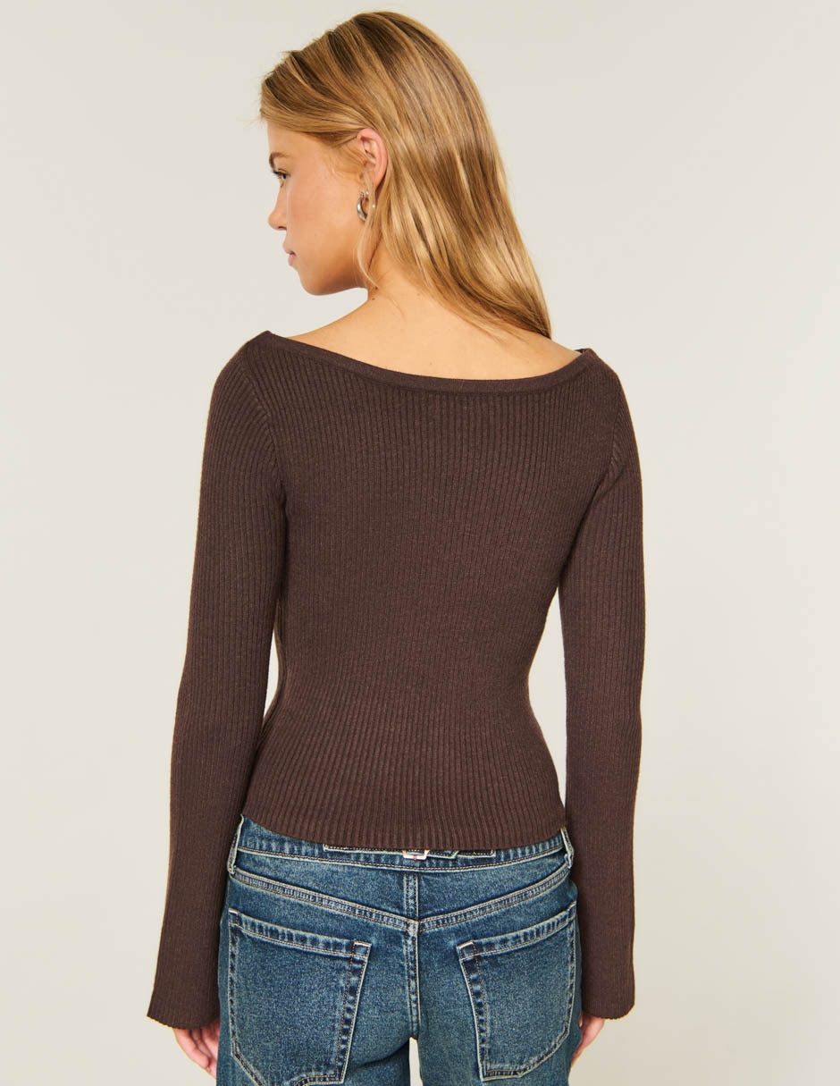 Suéter cuello con escote para mujer 4