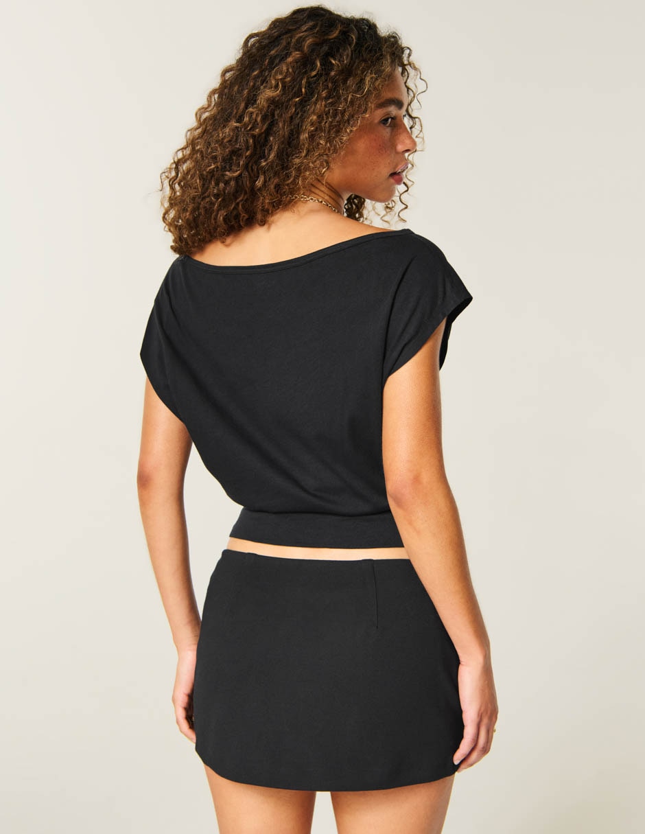 Playera manga corta cuello ojal para mujer 3