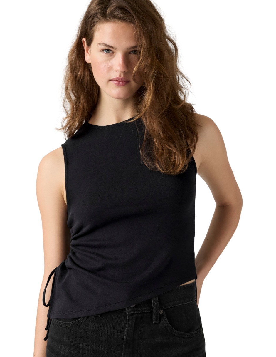Playera sin manga cuello redondo para mujer 3