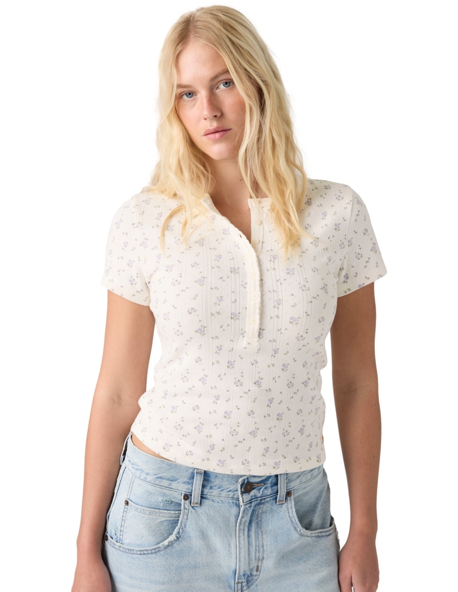 Playera manga corta cuello henley para mujer 3