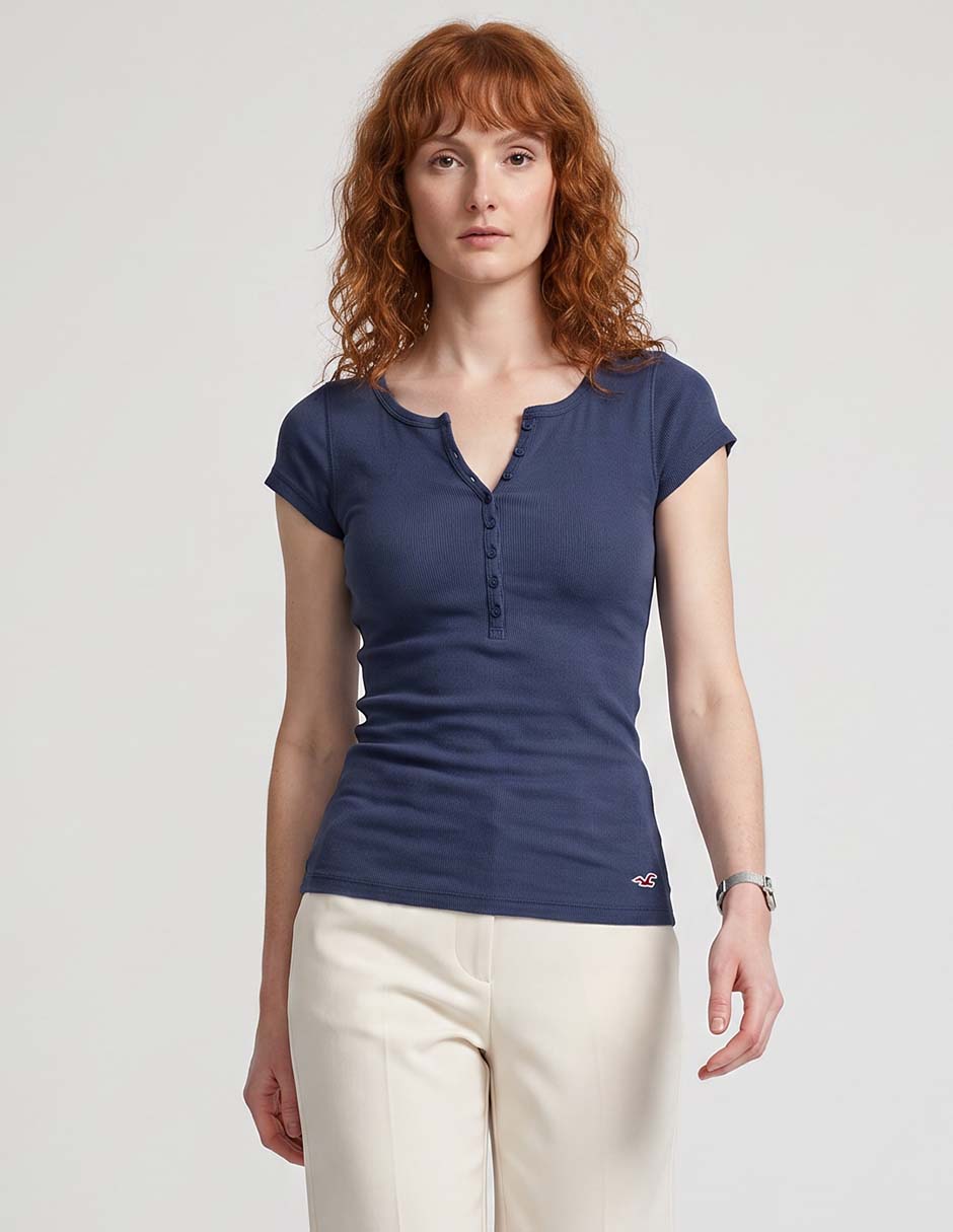 Playera manga corta cuello henley para mujer Playera manga corta cuello henley para mujer