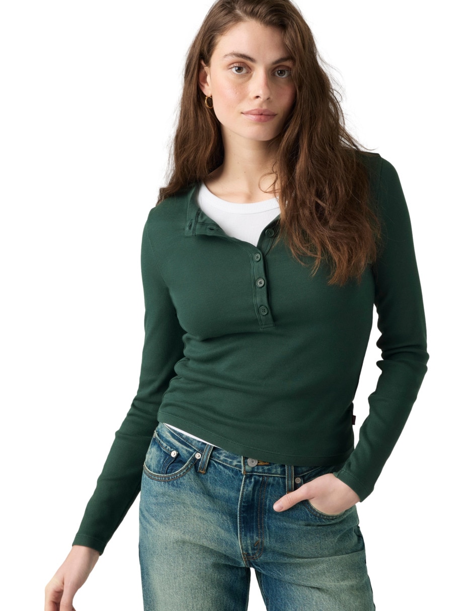 Playera manga larga cuello henley para mujer 3
