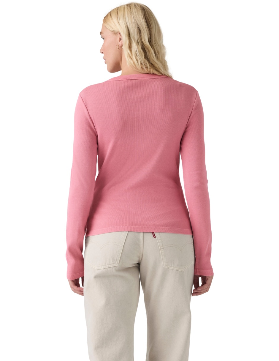 Playera manga larga cuello henley para mujer 2
