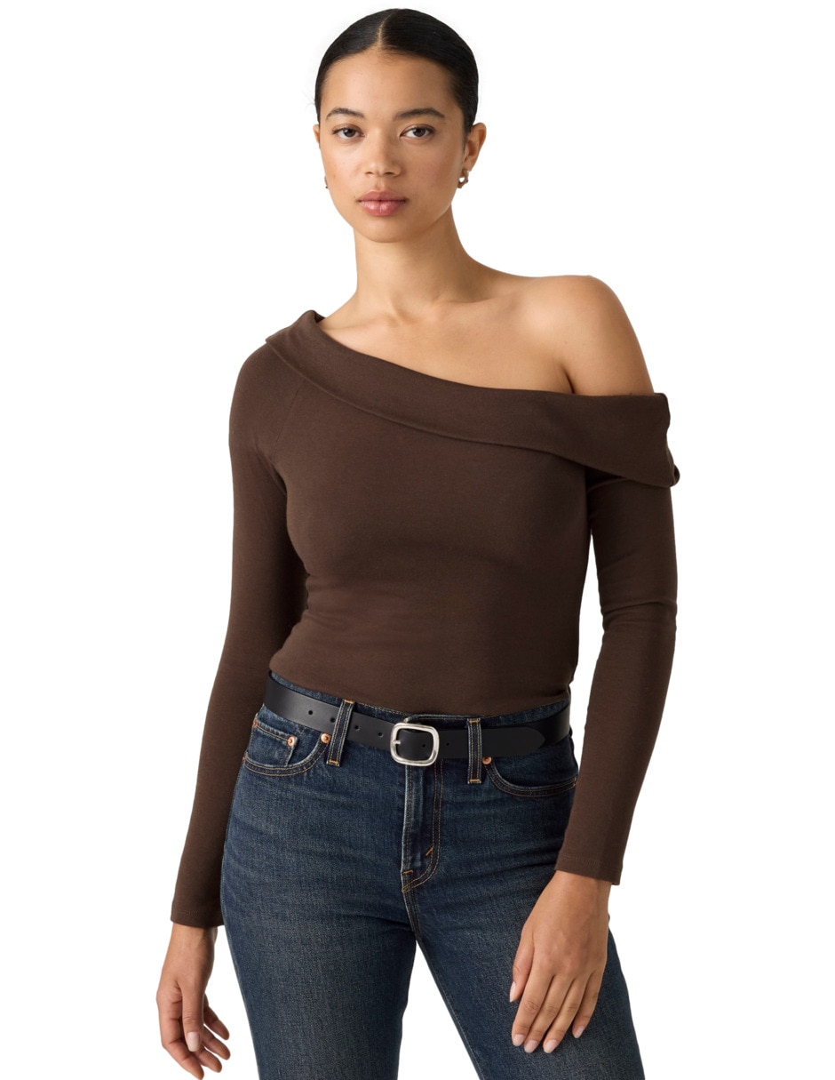 Playera manga larga cuello asimétrico para mujer 3