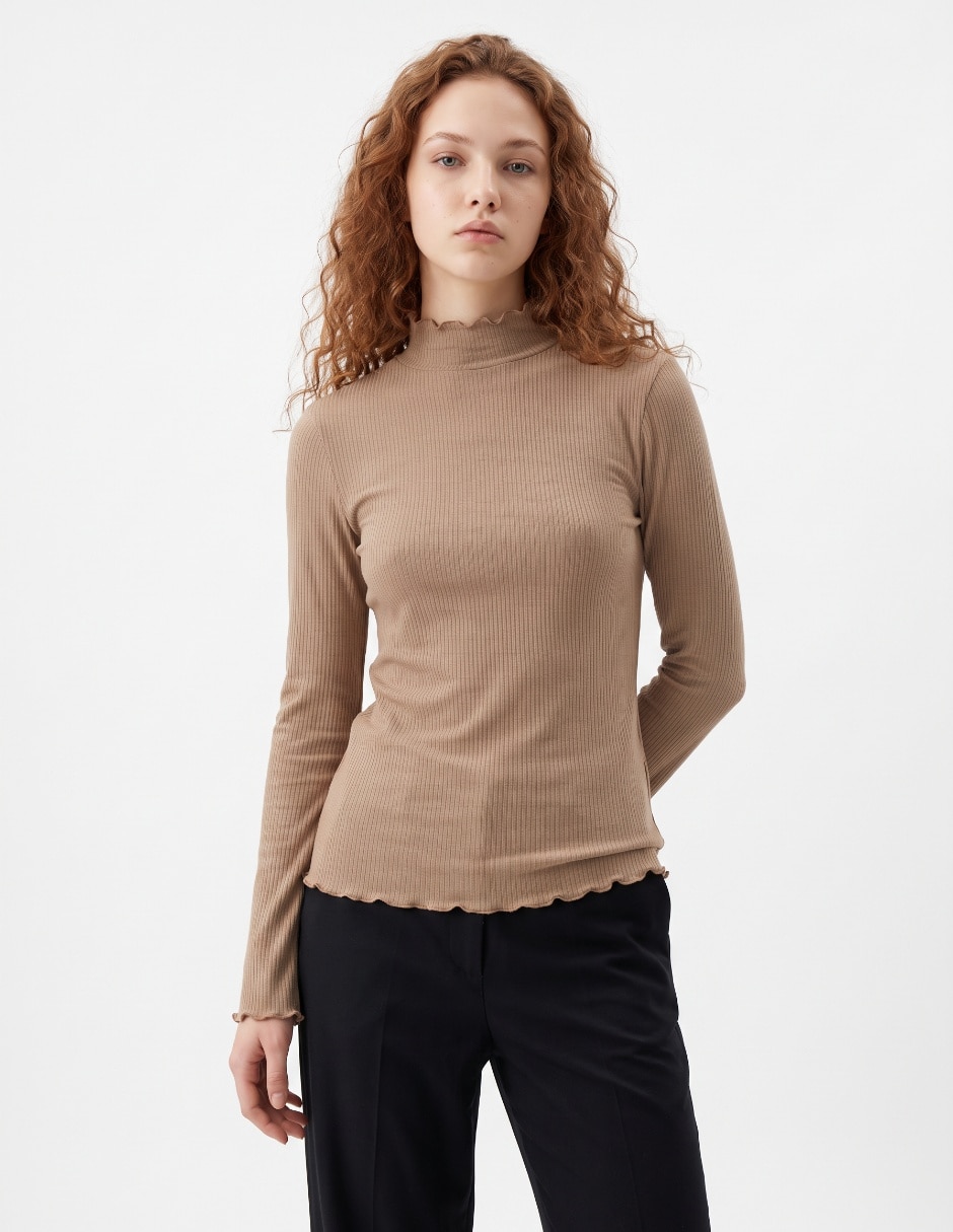 Playera manga larga cuello alto para mujer