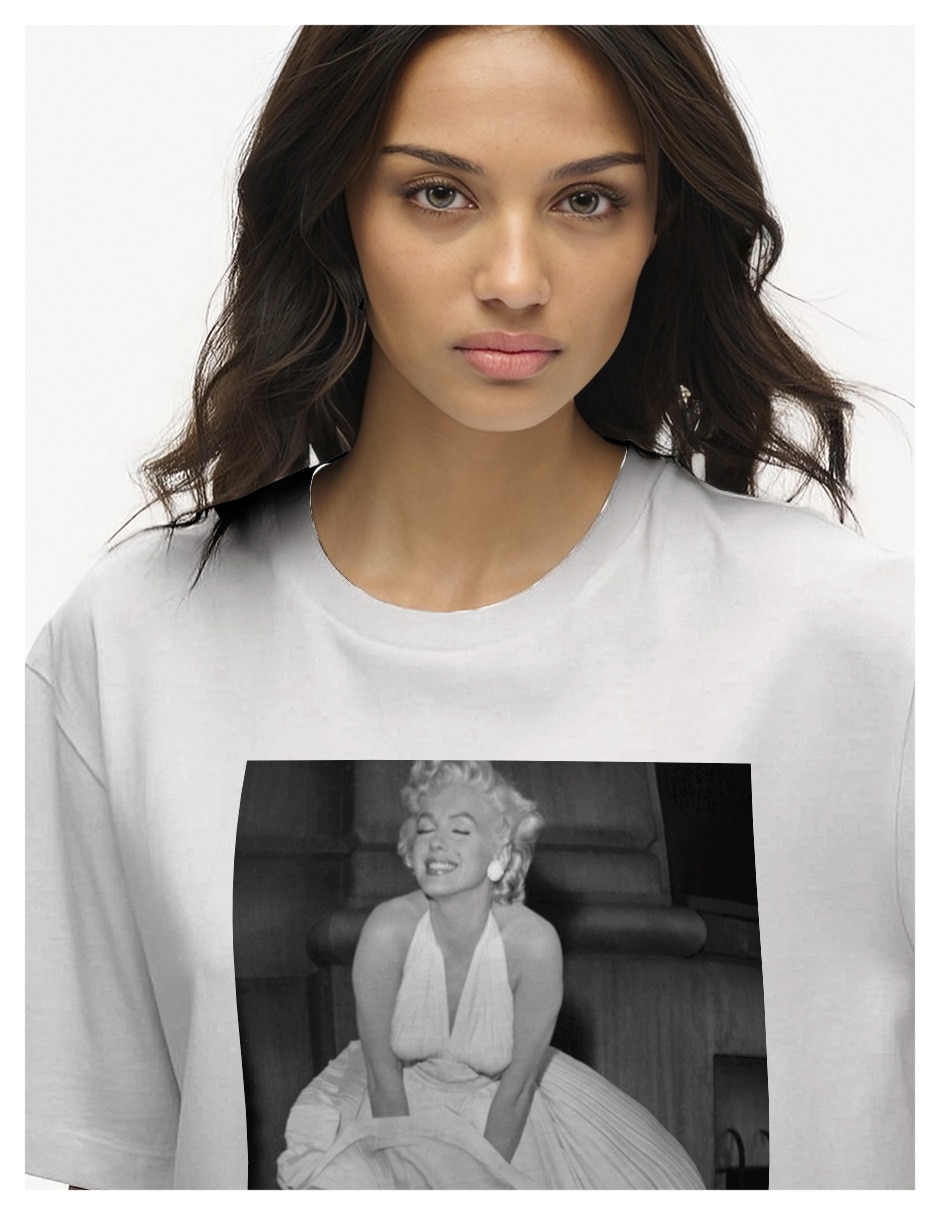 Playera manga corta coleccion caricatura cuello redondo para mujer 4