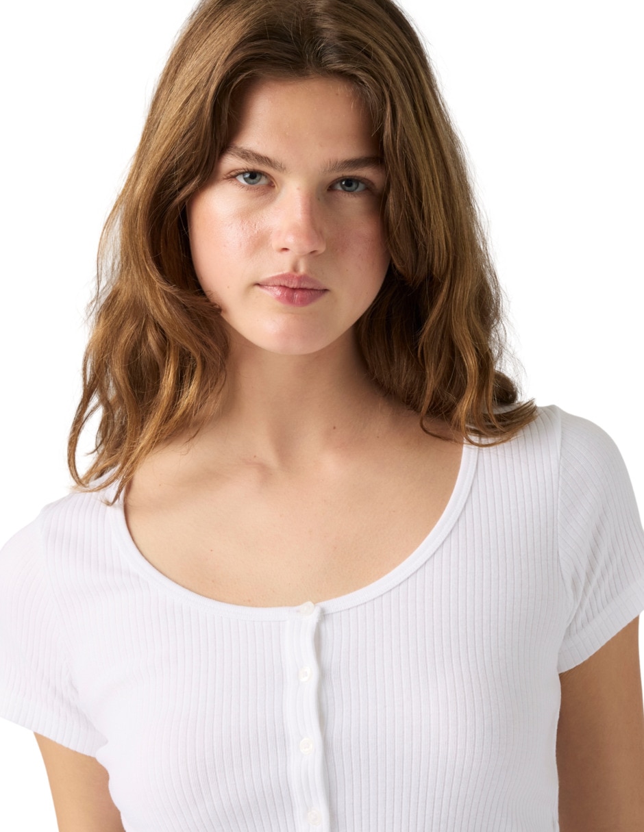 Playera manga corta cuello redondo para mujer 4