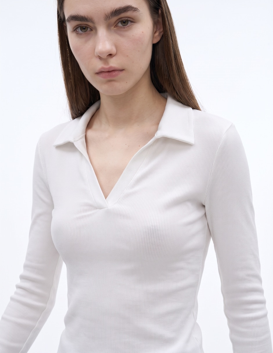 Playera tipo polo para mujer 4