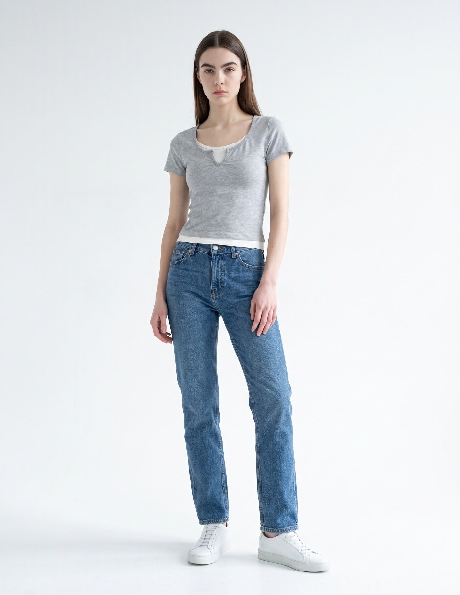 Playera manga corta cuello redondo para mujer 4