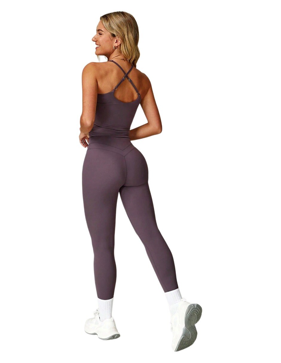 Conjunto deportivo ajustado con elástico para mujer 3