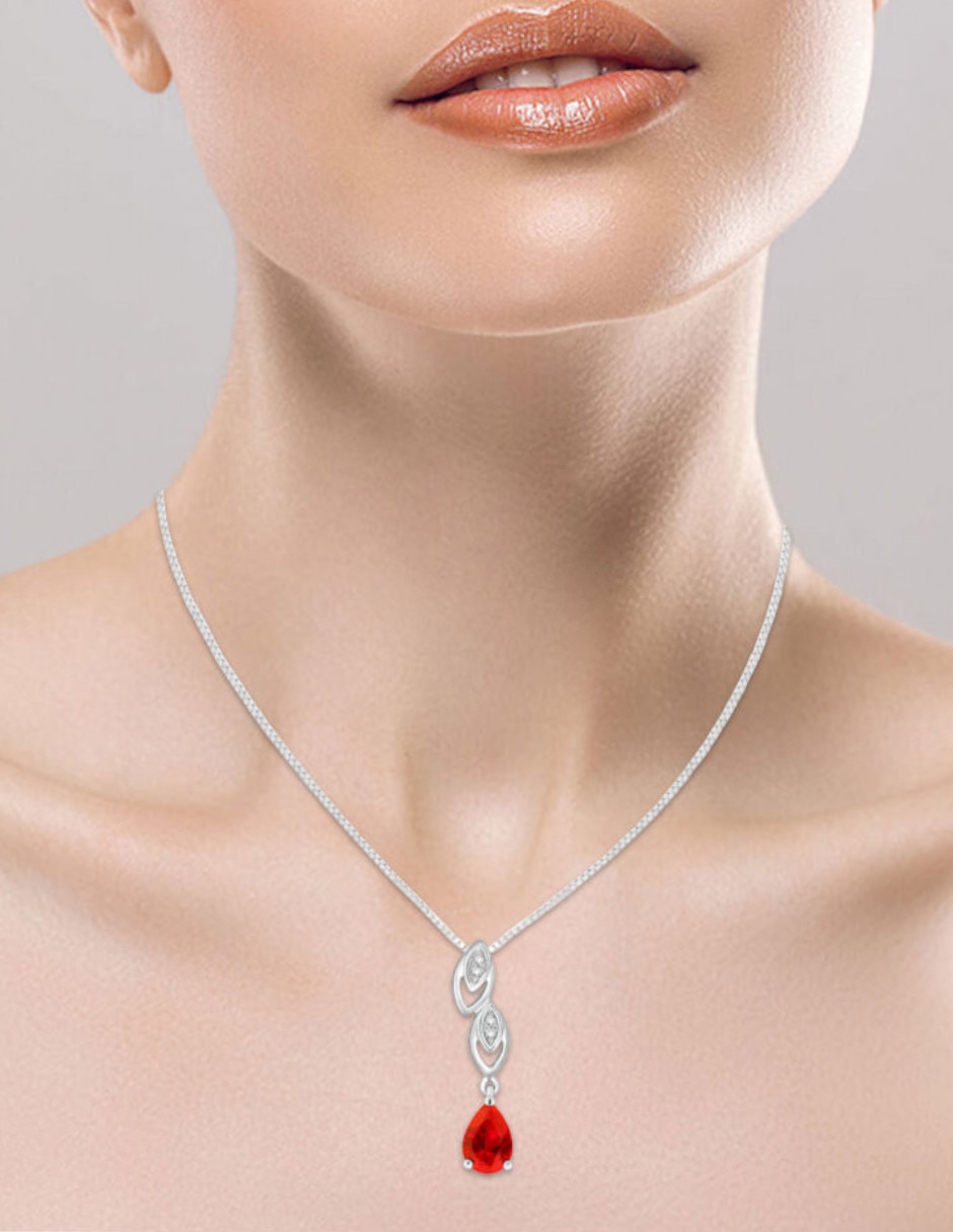 Collar con dije ovalado Fascinare Serena de oro 14 K